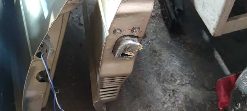 CERRADURA PUERTA DELANTERA IZQUIERDA 
