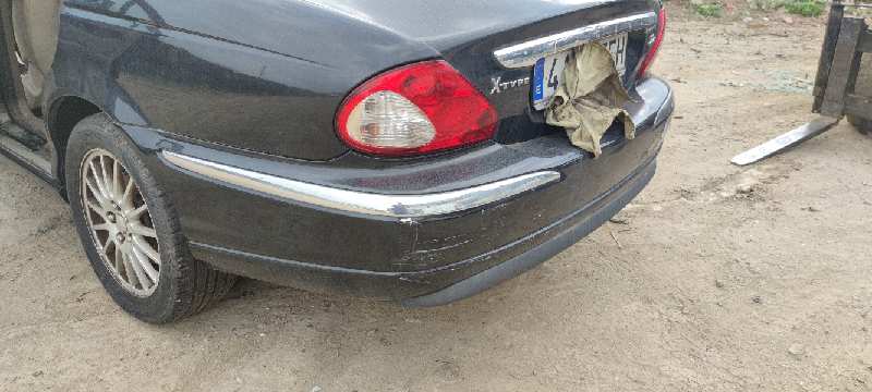 PARAGOLPES TRASERO