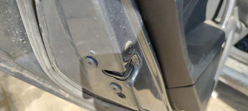 CERRADURA PUERTA TRASERA IZQUIERDA 