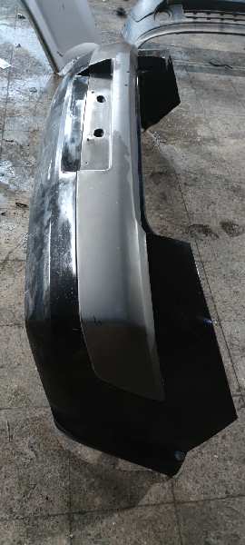 PARAGOLPES TRASERO