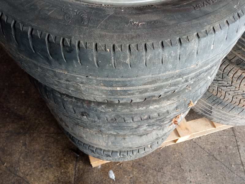 JUEGO DE LLANTAS
