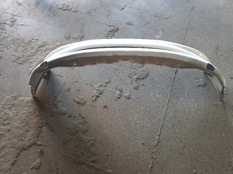 PARAGOLPES DELANTERO