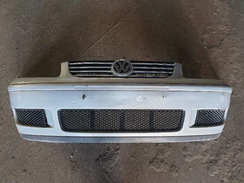 PARAGOLPES DELANTERO VOLKSWAGEN POLO BERLINA (6N1)