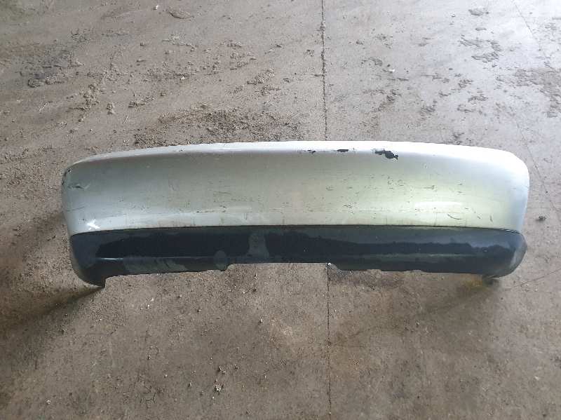 PARAGOLPES TRASERO
