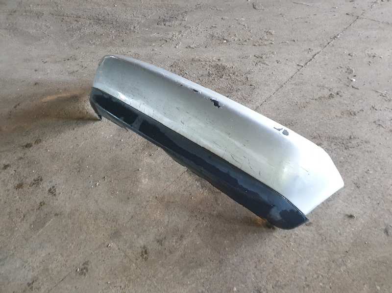 PARAGOLPES TRASERO
