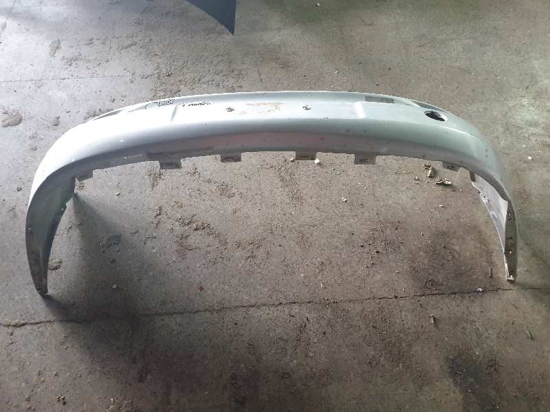 PARAGOLPES DELANTERO