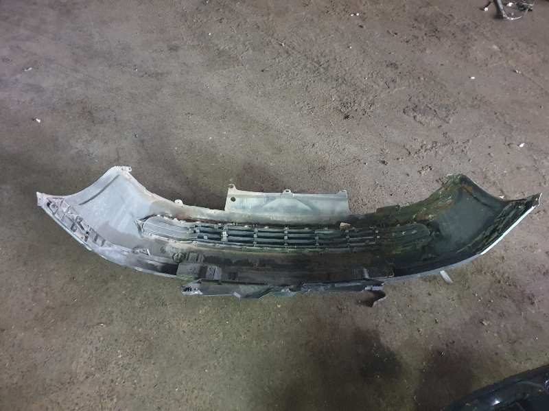 PARAGOLPES DELANTERO