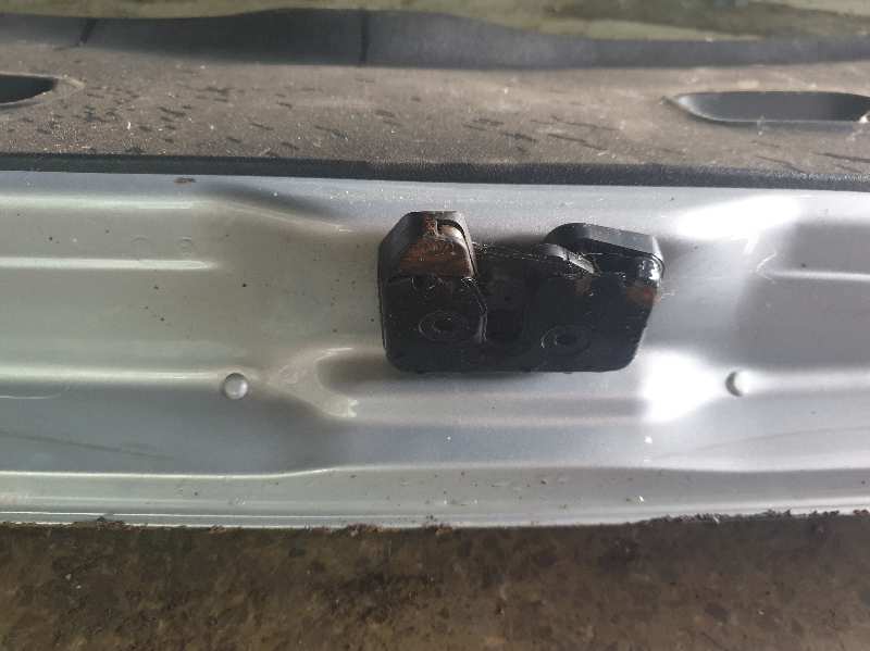 CERRADURA MALETERO - PORTON