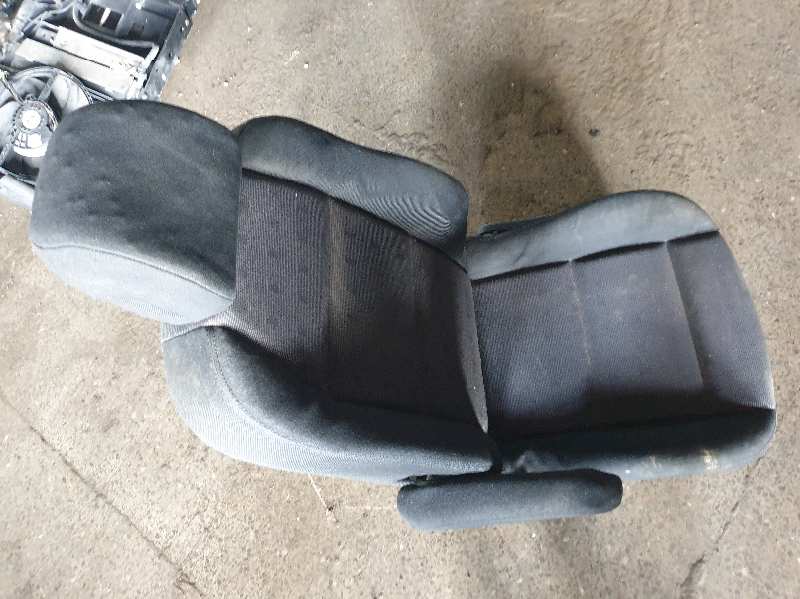 ASIENTO DELANTERO IZQUIERDO