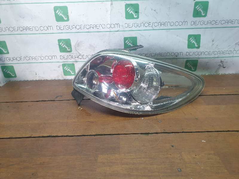 PILOTO TRASERO DERECHO