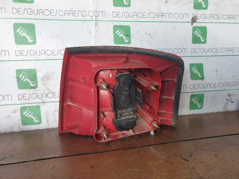 PILOTO TRASERO IZQUIERDO