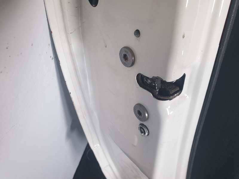 CERRADURA PUERTA DELANTERA IZQUIERDA