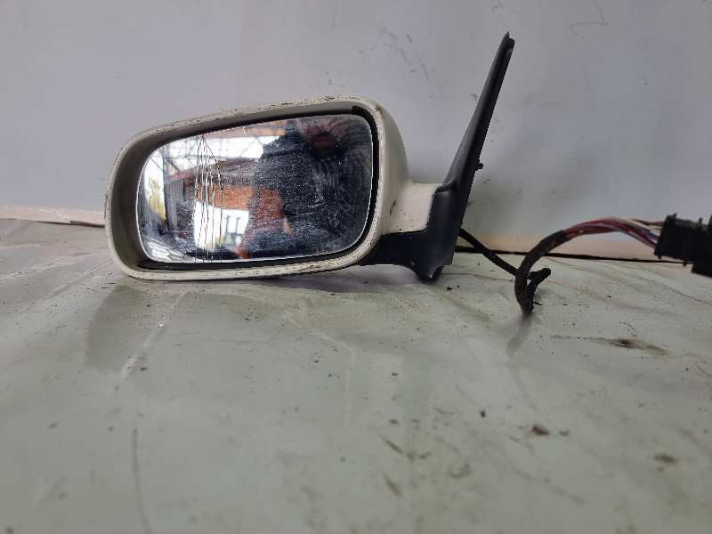 RETROVISOR IZQUIERDO