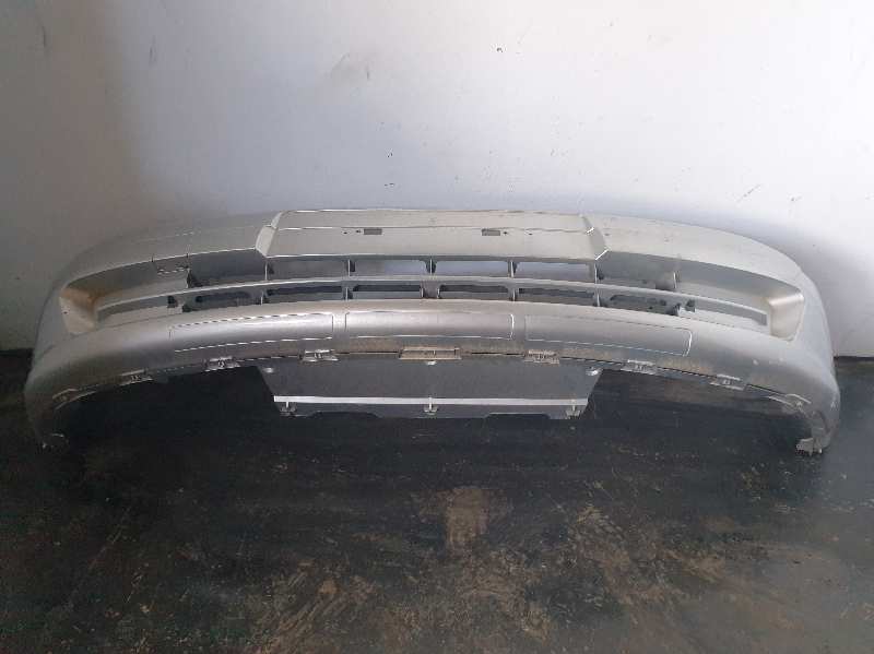 PARAGOLPES DELANTERO