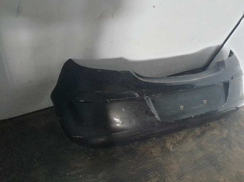 PARAGOLPES TRASERO