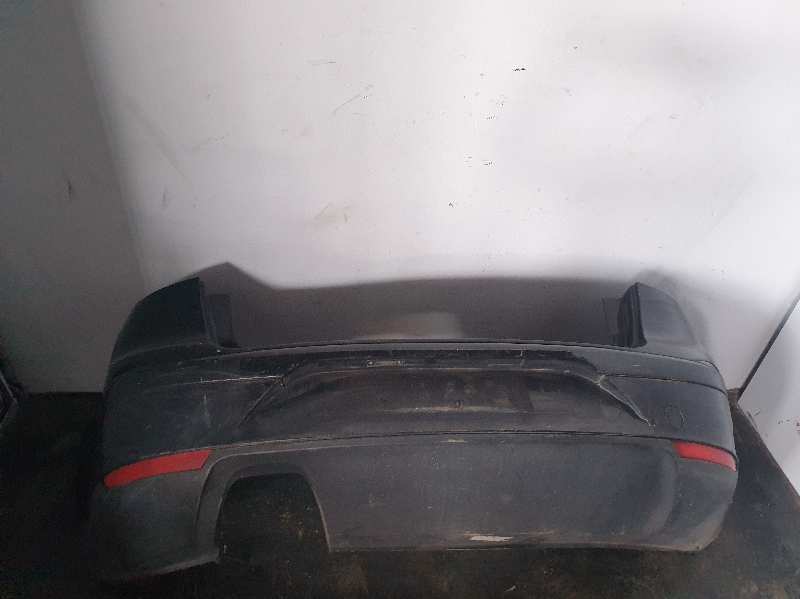 PARAGOLPES TRASERO