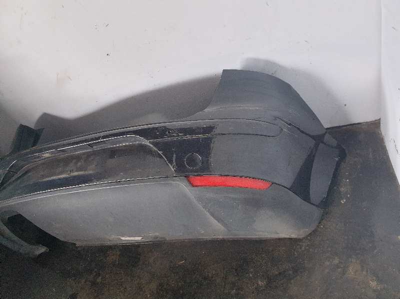 PARAGOLPES TRASERO