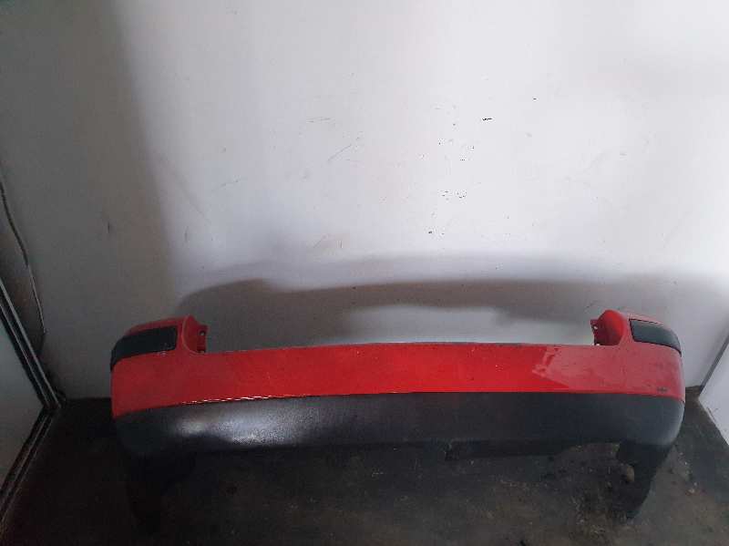 PARAGOLPES TRASERO
