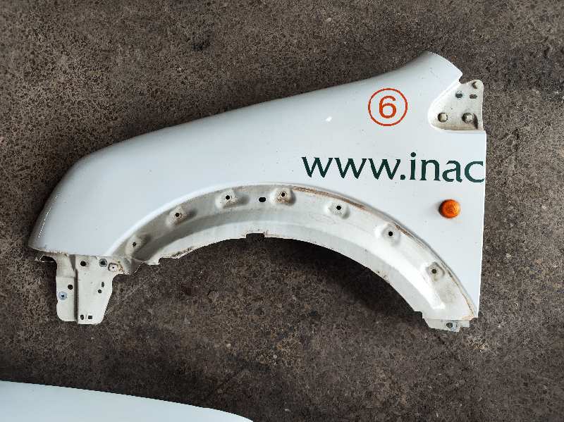 ALETA DELANTERA IZQUIERDA