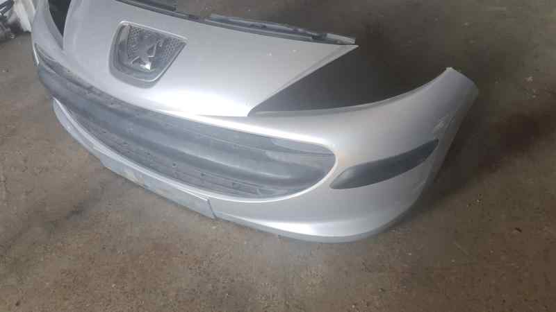 PARAGOLPES DELANTERO