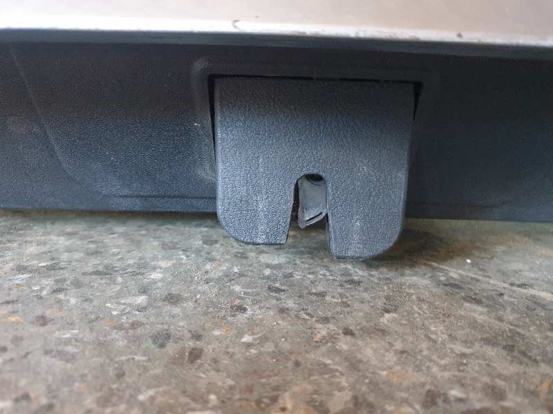 CERRADURA MALETERO - PORTON