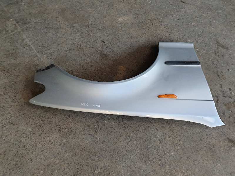 ALETA DELANTERA DERECHA