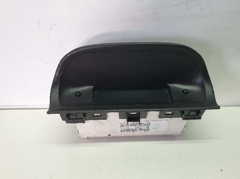 PANTALLA MULTIFUNCION