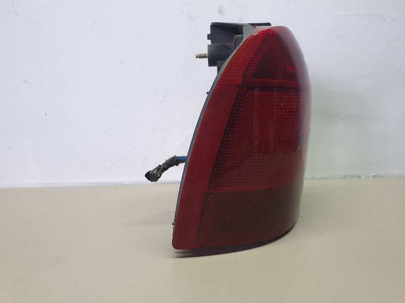 PILOTO TRASERO IZQUIERDO