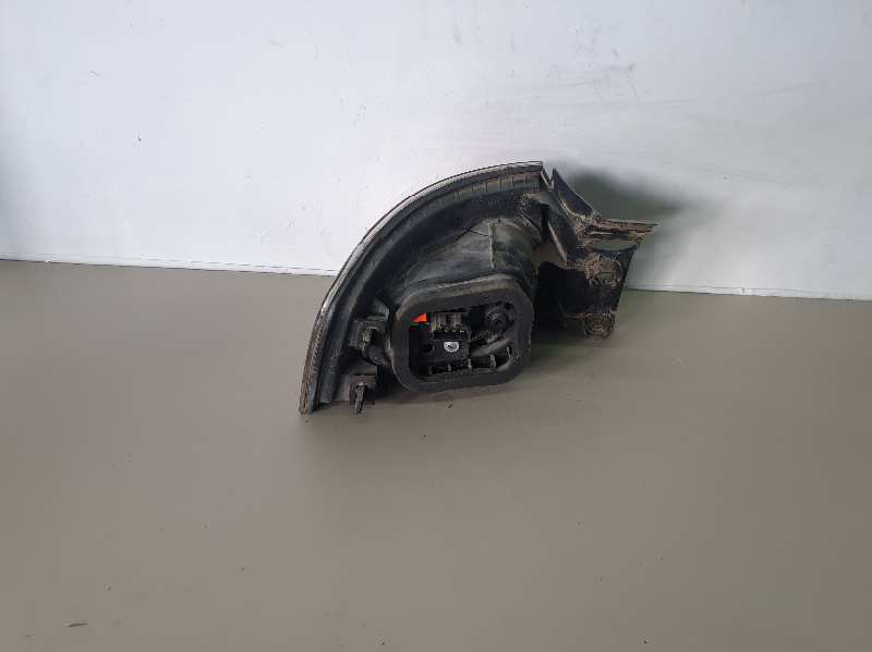 PILOTO TRASERO DERECHO