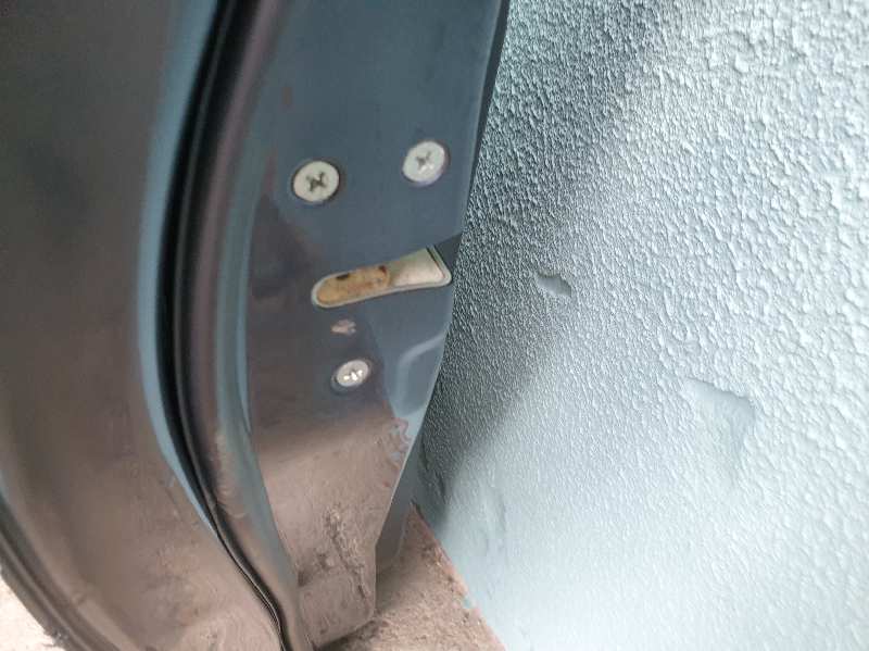 CERRADURA PUERTA TRASERA IZQUIERDA 