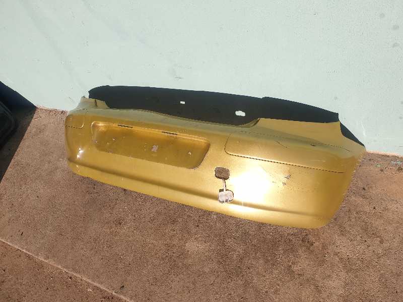 PARAGOLPES TRASERO