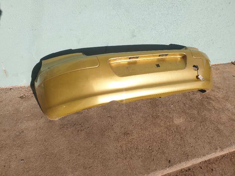 PARAGOLPES TRASERO