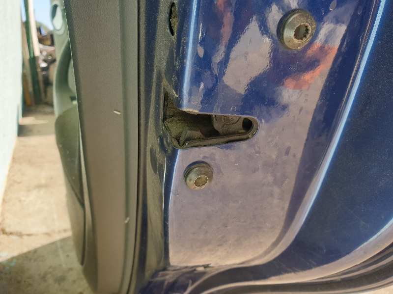 SEAT ALTEA (5P1) CERRADURA PUERTA TRASERA DERECHA  7L0839016