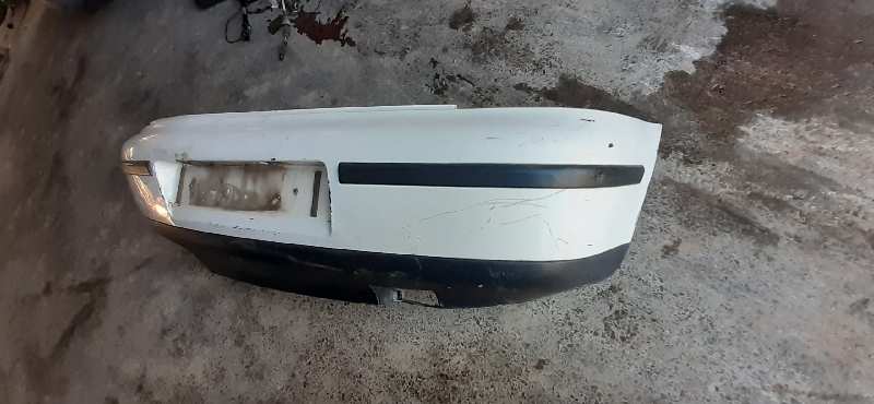 PARAGOLPES TRASERO