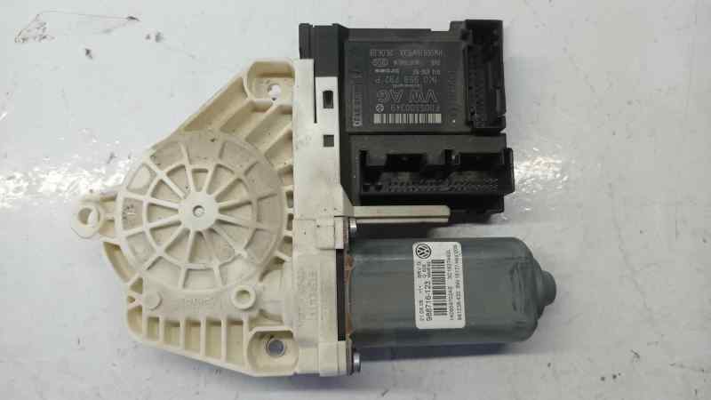 VOLKSWAGEN PASSAT BERLINA (3C2) MOTOR ELEVALUNAS DELANTERO DERECHO 1K0959702AE