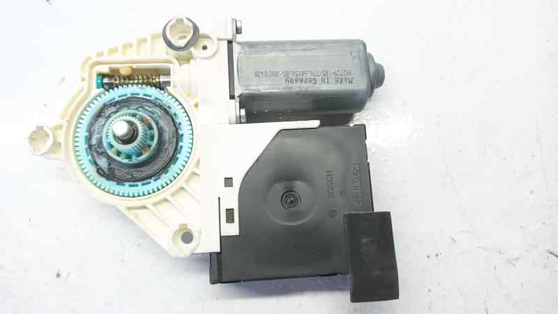 VOLKSWAGEN PASSAT BERLINA (3C2) MOTOR ELEVALUNAS DELANTERO DERECHO 1K0959702AE