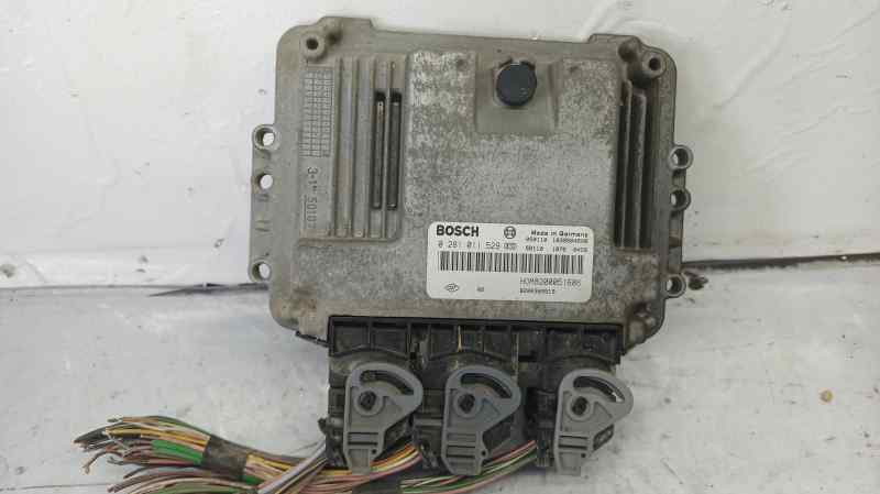 NISSAN PRIMASTAR (X83) CENTRALITA MOTOR UCE 0281011529