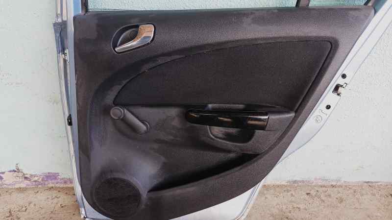 OPEL CORSA D GUARNECIDO PUERTA TRASERA DERECHA P0112462