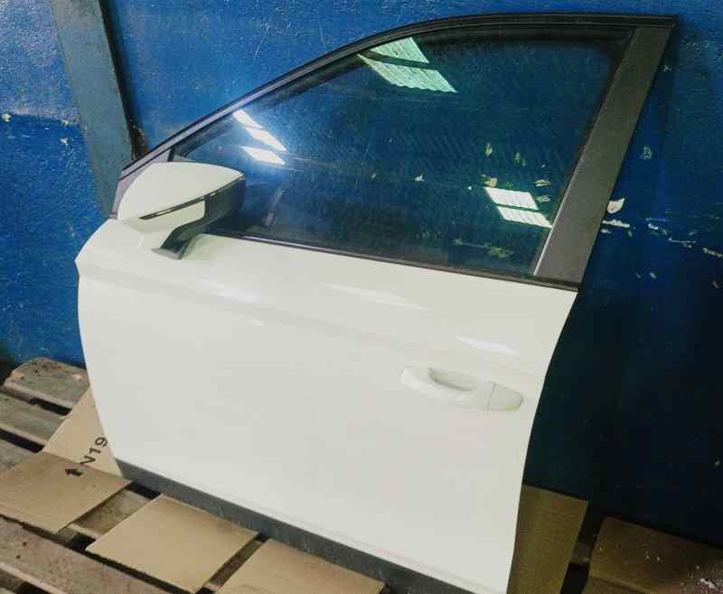 SEAT ARONA (KJ7) 1 0 TGI PUERTA DELANTERA IZQUIERDA 1395501