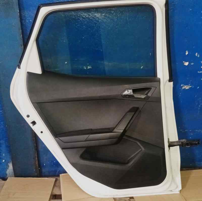 SEAT ARONA (KJ7) 1 0 TGI GUARNECIDO PUERTA TRASERA IZQUIERDA 6F0867211