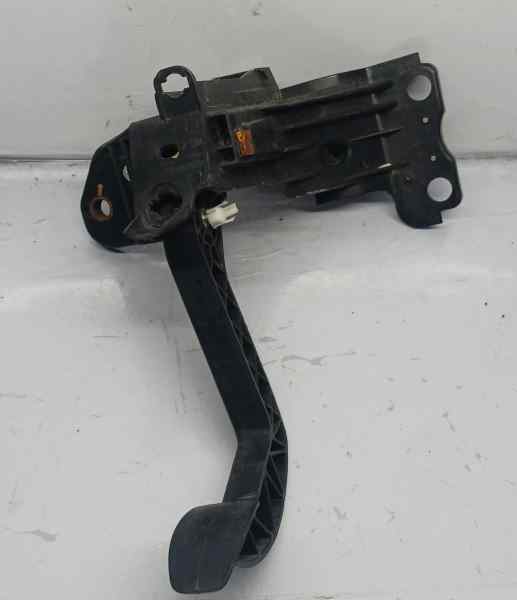 RENAULT MASTER KASTEN PEDAL EMBRAGUE 070112G