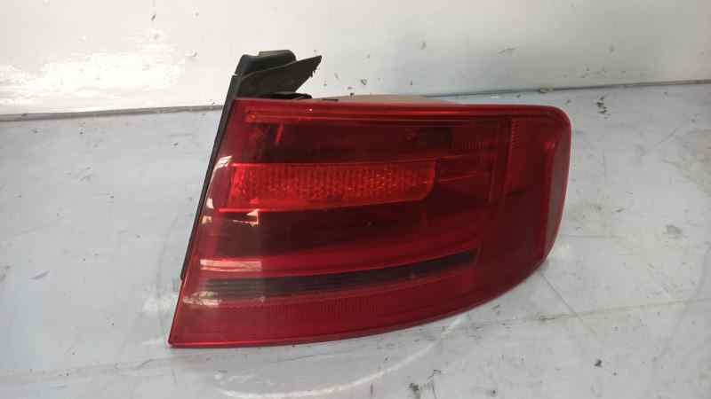 AUDI A4 BER. (B8) PILOTO TRASERO DERECHO 