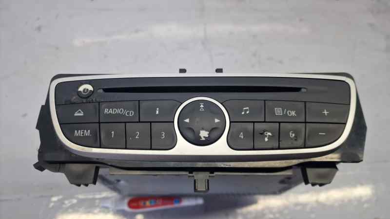 RENAULT MEGANE III BERLINA 5 P SISTEMA AUDIO / RADIO CD 281150031RT