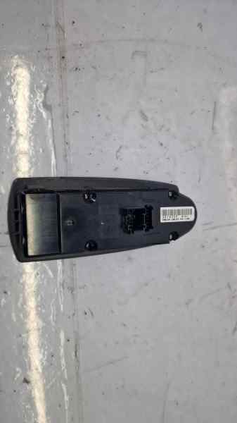 BMW X3 (E83) MANDO ELEVALUNAS DELANTERO IZQUIERDO  3414352