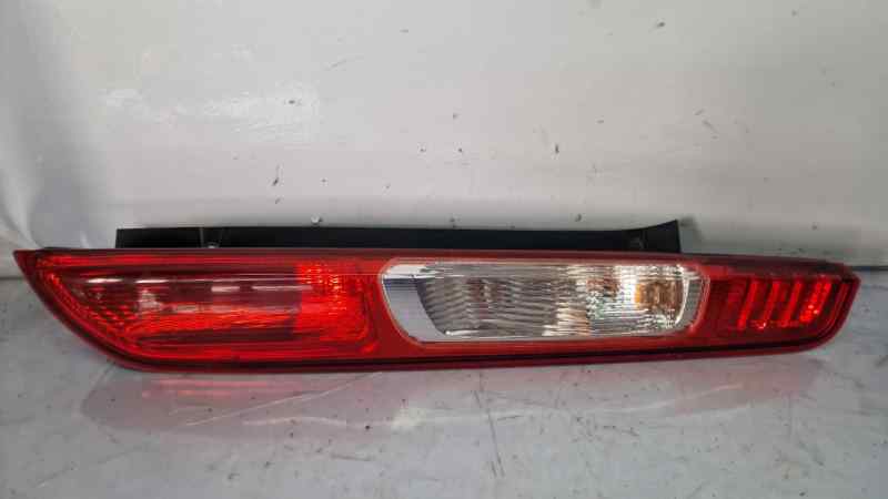 FORD FOCUS BERLINA (CAP) PILOTO TRASERO DERECHO 4M5113404A