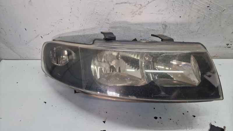 SEAT LEON (1M1) FARO DERECHO 1M1941002D