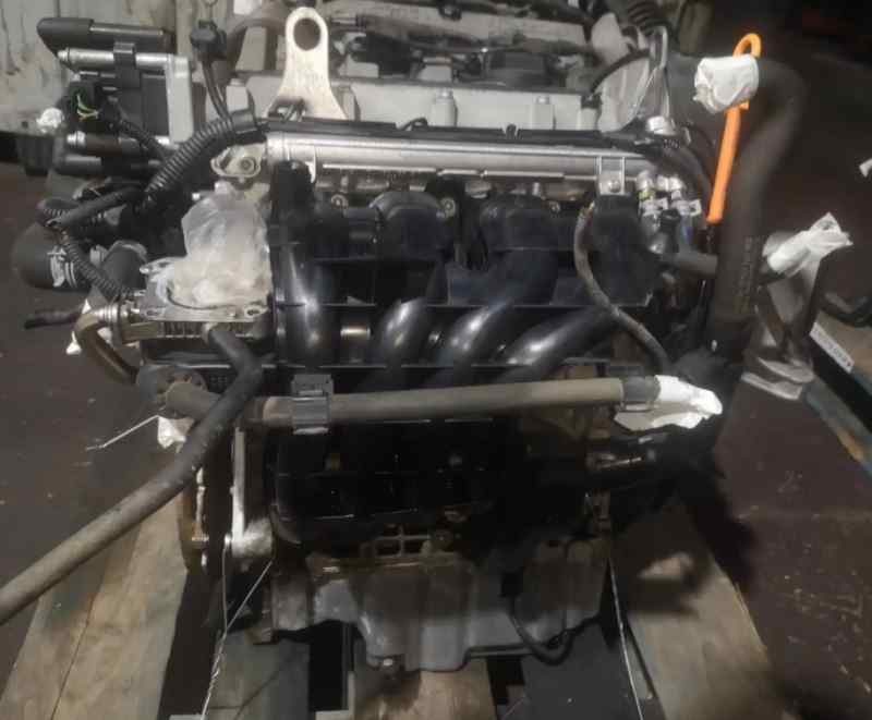 VOLKSWAGEN GOLF IV BERLINA (1J1) MOTOR COMPLETO AXP