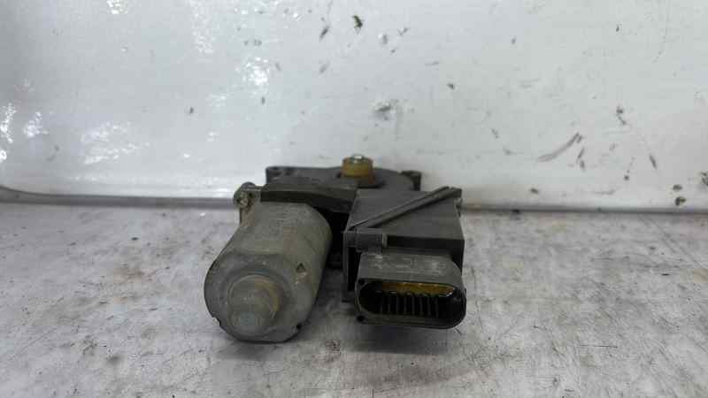 MERCEDES CLASE A (W168) MOTOR ELEVALUNAS TRASERO DERECHO 0130821698