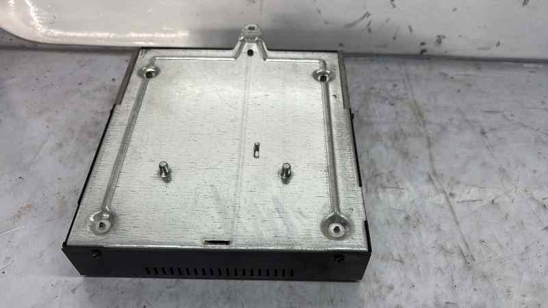 BMW X3 (E83) BASE DE ANTENA 65126990098