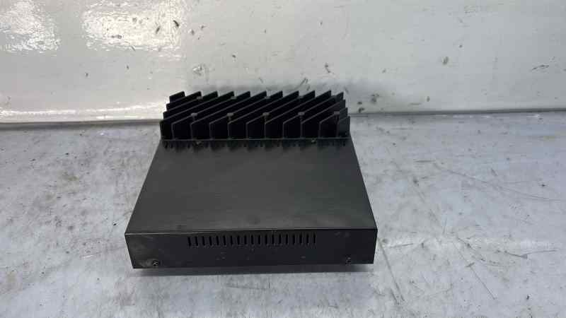 BMW X3 (E83) BASE DE ANTENA 65126990098